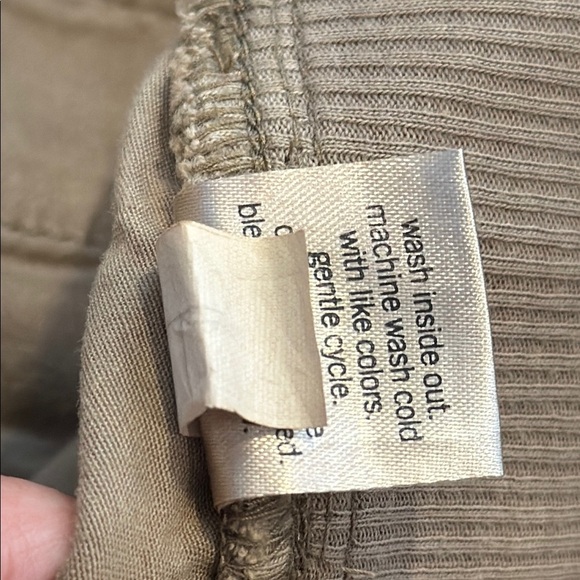 Tan Cargo Shorts Utility Style - Picture 6 of 9